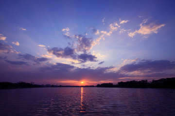 三峡指的是哪三峡？